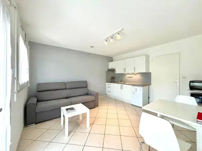 Appartamento a Annecy,Studio rénové à Annecy avec terrasse, proche commerces et parking privé FR-1-432-42 N°906334