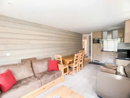 Appartement à Tignes, T3 rénové lumineux, ski aux pieds, balcon sud, proche commerces et pistes, 9 couchages, Tignes. - L906416