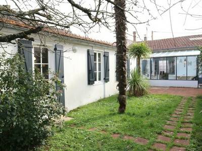 VILLA FOURASINE DES ANNEES 30, Maison 4 personnes à Fouras FR-1-709-7