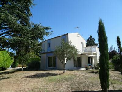 FOURAS - TRES CONFORTABLE VILLA, Maison 6 personnes à Fouras FR-1-709-8