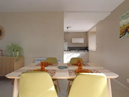 Maison de plain-pied avec jardin privatif, proche de Granville - Photo 2