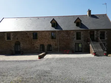 Maison de plain-pied avec jardin privatif, proche de Granville - Photo 16