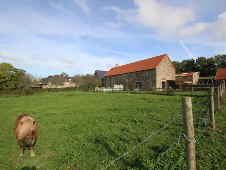 Maison de plain-pied avec jardin privatif, proche de Granville - Photo 17
