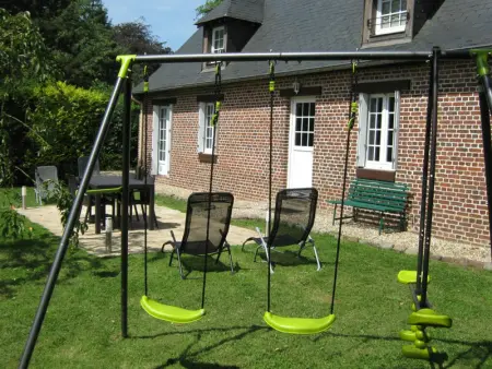 Gite à Fresquiennes, Maison typique à Fresquiennes avec jardin, proche de Rouen, idéale pour famille, animaux acceptés - L863614
