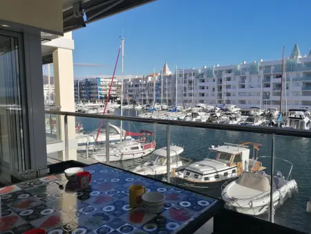 Appartement à Roses, Appartement Lumineux avec Piscine et Jardin, Proche Plage à Roses - L906653