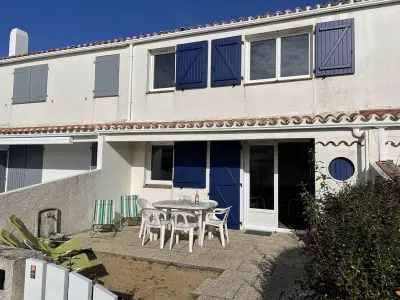 Maison à Saint Gilles Croix de Vie, Maison cosy proche plage avec jardinet et parking privé - 6 couchages, 2 chambres - L863694