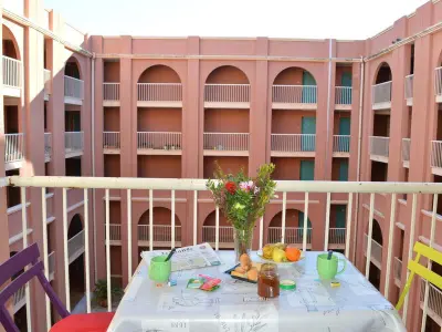 Appartement à Saint Aygulf, Studio calme et central à Saint Aygulf, plage à 300m, marché provençal à pied, 3 couchages. - L906667