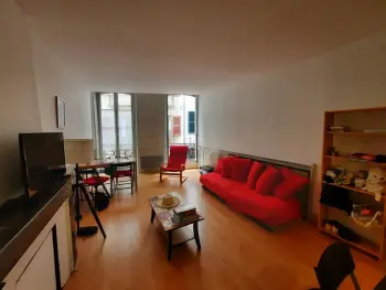 Appartement à Bayonne,Charmant T2 au cœur de Bayonne, proche commodités FR-1-239-891 N°906669