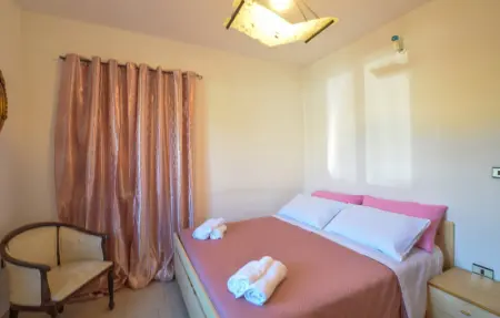 Location Maison 11 personnes à Ricadi - Photo 3