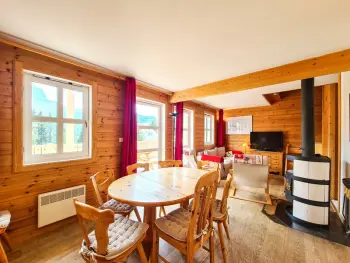 Chalet in Flaine,Chalet confortable avec poêle et terrasse, 3 chambres, garage, animaux admis FR-1-425-198 N°863912