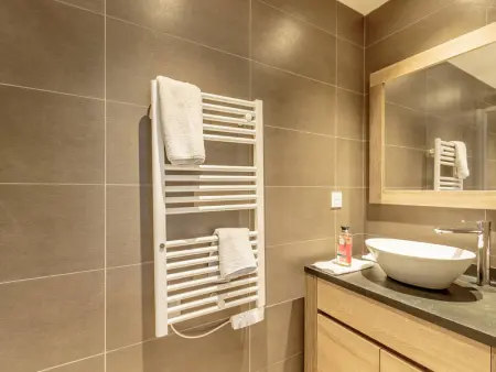 Duplex cosy avec piscine et spa, pied des pistes - Photo 7