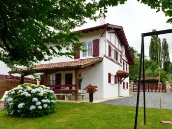 Gite à Lasse,Maison conviviale 8 pers, jardin clos, proche St-Jean-Pied-de-Port et Espagne. FR-1-384-640 N°864358