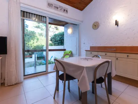 Studio duplex sous la pinède près de la plage, terrasse, au calme et proche des activités, Seignosse - Photo 9