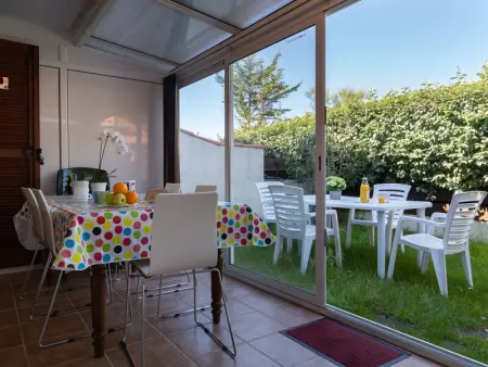 Villa Mitoyenne avec Jardin, Proche Plage à Seignosse, Piscine, Parking Privé et Wifi - Photo 1