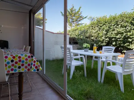 Villa Mitoyenne avec Jardin, Proche Plage à Seignosse, Piscine, Parking Privé et Wifi - Photo 2