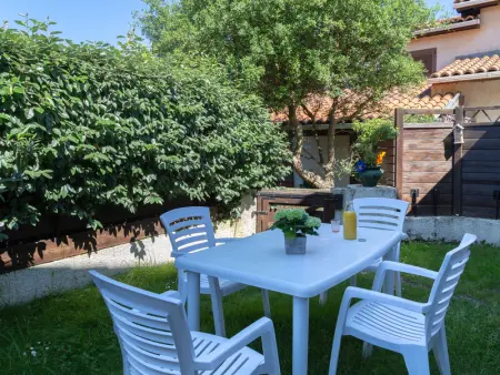 Villa Mitoyenne avec Jardin, Proche Plage à Seignosse, Piscine, Parking Privé et Wifi - Photo 4