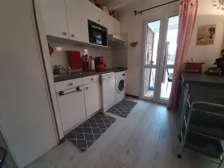 Villa Mitoyenne avec Jardin, Proche Plage à Seignosse, Piscine, Parking Privé et Wifi - Photo 8