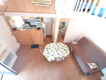 Maison moderne entre forêt et océan, avec jardin et terrasse. - Photo 2