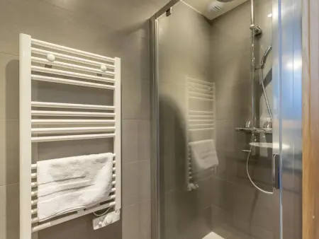 Duplex confort avec piscine et spa, pied des pistes - Photo 7