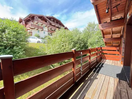 Charmant appartement au pied des pistes avec piscine et parking - Photo 9