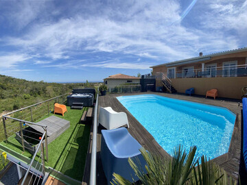 Grande maison 14 couchages avec piscine et terrain de pétanque, Appartement 14 personnes à Sari Solenzara FR-1-522-613