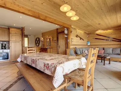 Appartement à La Toussuire, Bel appart. savoyard 10 pers. avec sauna, proche Office du Tourisme - L967744