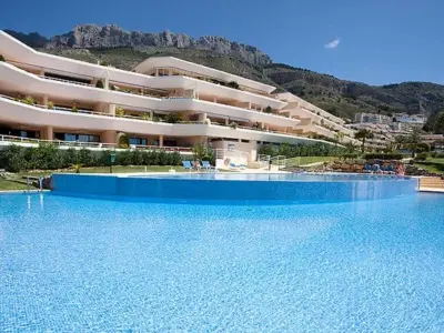 Appartement à Altea, Bel appartement avec piscine, clim et WiFi à Altea - L907875