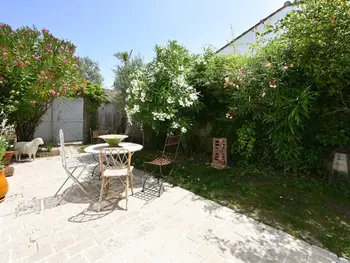 Casa en Les Portes en Ré,Maison 3 pièces avec jardin clos, cheminée et parking, à deux pas du centre des Portes-en-Ré FR-1-434-105 N°864863