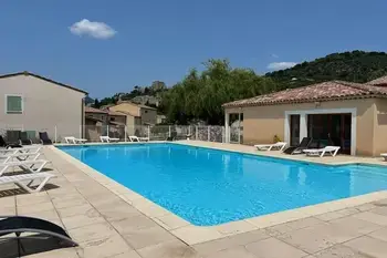 Appartement à Montbrun les Bains,Résidence Les Sources - Montbrun-les-Bains // Studio 2 pers FR-26570-4801 N°907905