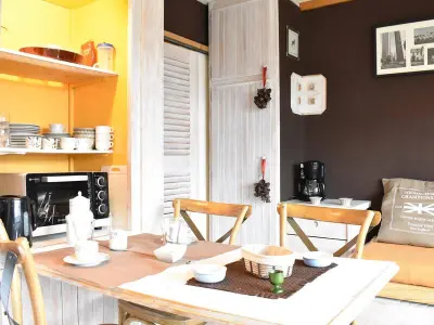 Appartement à Méribel, Studio cosy au pied des pistes à Méribel – Balcon, TV, animaux acceptés, ski à 100 m ! - L907963