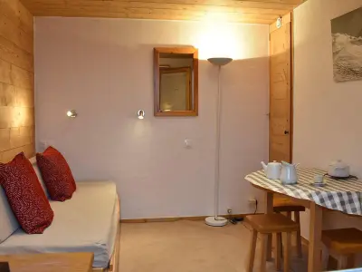 Appartement à Méribel, Studio de Montagne pour 2 pers, Pistes et Commerces à 100m, Méribel - L907976