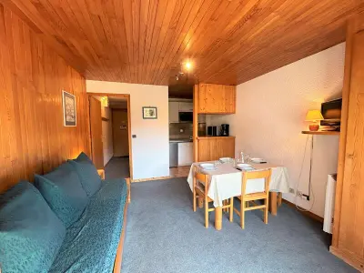 Appartement à Méribel, Studio cosy à Méribel, idéalement situé à 100m des pistes, balcon sud, animaux acceptés - L907993