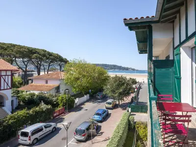 Appartement à Hendaye, Grand duplex 3 étoiles avec parking à Hendaye plage - L908020