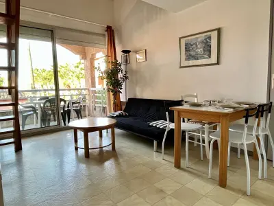 Appartement à Argelès sur Mer, Appartement 2 Pièces/Mezzanine, 4 Couchages, Parking Privé, Proche Plage, Quartier Calme - L908050