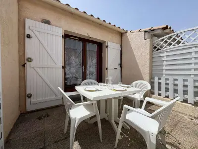 Maison à Gruissan, Charmant pavillon avec mezzanine, piscine et parking, à 300m de la plage du Grazel, Gruissan - L864915