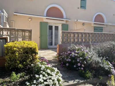 Maison à Gruissan, Maison Climatisée à 2 Pas de la Plage avec Piscine et Parking Privé, 6 Couchages - Gruissan - L864917