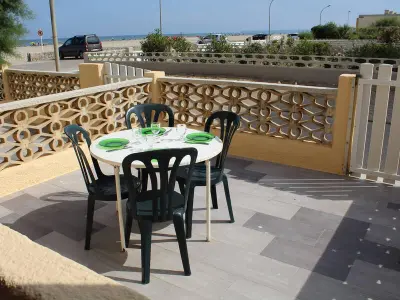 Appartement à Port la Nouvelle, Appartement 2 pièces climatisé avec terrasse et parking à Port-la-Nouvelle - L908078