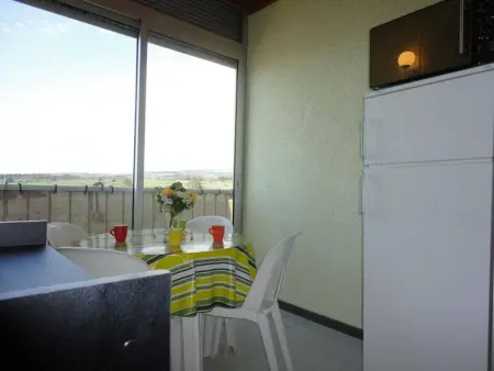Appartement 2P avec Mezzanine, Piscine et Tennis, 800m de la Plage – 6 Couchages – St Pierre la Mer - Photo 2