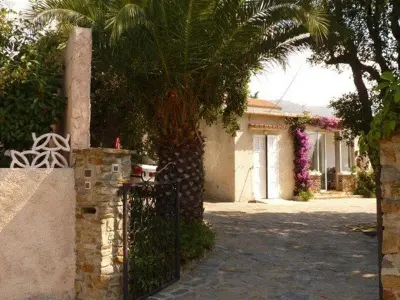 Maison à Bormes les Mimosas, Villa avec jardin, proche plages, 3 chambres, véranda, parking, wifi optionnel, Bormes-les-Mimosas - L864949