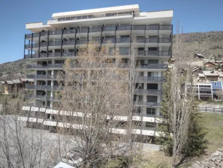 Appartement familial pour 7 à Serre-Chevalier, avec balcon, parking, casier à ski et équipements! - Photo 11