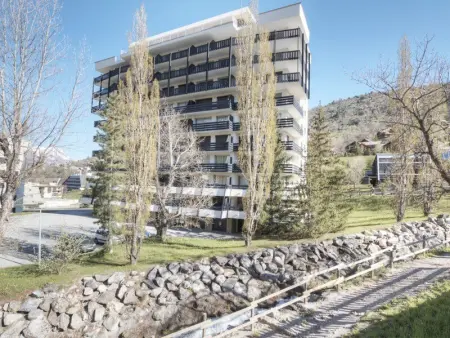 Appartement familial pour 7 à Serre-Chevalier, avec balcon, parking, casier à ski et équipements! - Photo 12