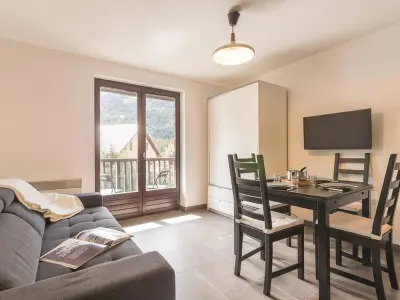 Appartement à Le Monêtier les Bains, Monêtier les Bains - Studio Montagne 4 Pers, Rénové, Balcon, Parking - L908201