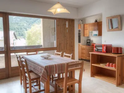 Appartement à Le Monêtier les Bains, Appartement lumineux 2 pièces + coin montagne, 6 couchages, proche commerces et pistes - Monêtier-les-Bains - N°908225