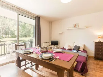 Appartement à La Salle les Alpes, Studio lumineux avec jardin, près des pistes et commerces - L908239