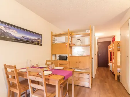 Charmant studio ski-in/ski-out 4 pers. avec piscine, jardin et parking à La Salle les Alpes - Photo 2