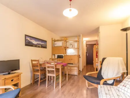 Charmant studio ski-in/ski-out 4 pers. avec piscine, jardin et parking à La Salle les Alpes - Photo 5