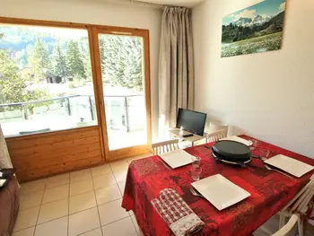 Appartamento a La Salle les Alpes,Appartement cosy avec piscine à 60m des pistes – 5 pers, parking privé, La Salle-les-Alpes. FR-1-330F-73 N°908245