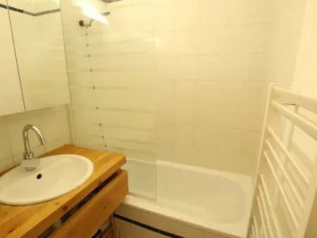 Appartement cosy avec piscine à 60m des pistes – 5 pers, parking privé, La Salle-les-Alpes. - Photo 13