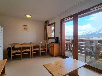 Appartement à Le Dévoluy, Appartement spacieux 4 pièces avec 3 chambres, balcon, proche télésiège à SuperDévoluy - L908330