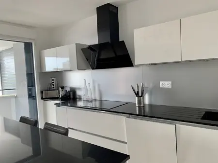 Appartement Standing avec Terrasse Vue Étang, 2 chambres et WIFI - Mèze - Photo 3